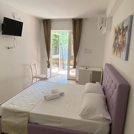 Bed and Breakfast Dimora Leone Diamante Esterno foto