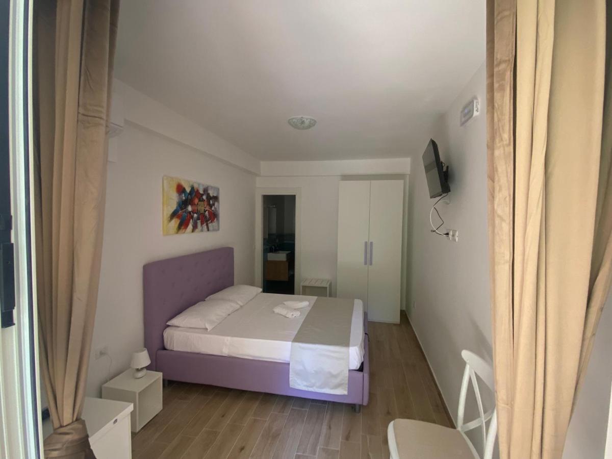 Bed and Breakfast Dimora Leone Diamante Esterno foto