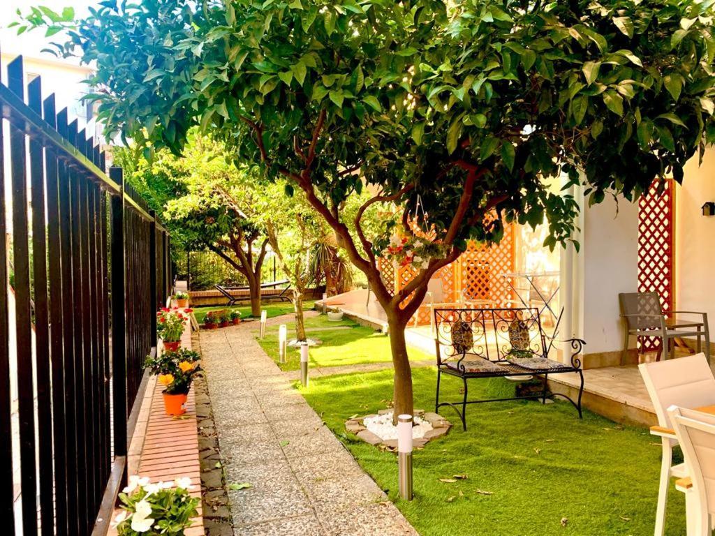 Bed and Breakfast Dimora Leone Diamante Esterno foto